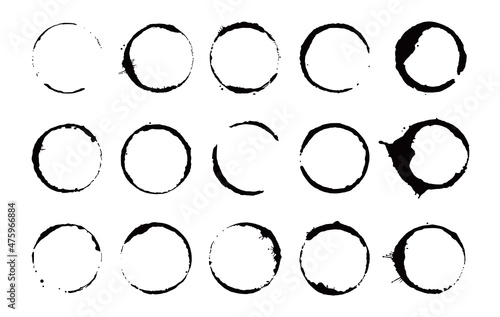 Coffee stain ring set. Vector illustration. Drink stain stamp with round shape and splash element. Coffee cup bottom circle effect.