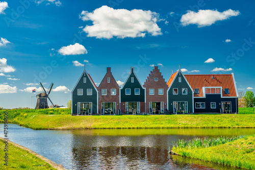Fényképezés Volendam homes on a sunny spring day, The Netherlands.