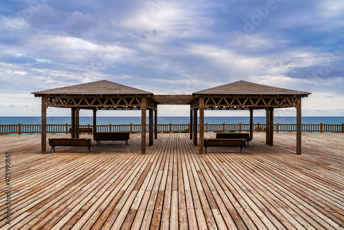 Mirador de madera frente al mar en la costa de Retamar, El Toyo. photo