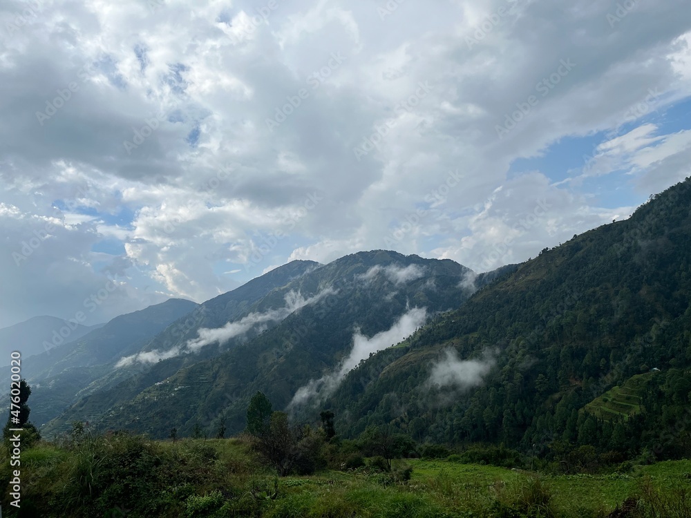Naklejka premium landscape with clouds