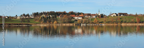 Obraz na plátně Autumn scene in Zurich Canton.