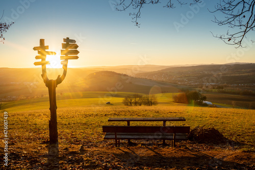 Blick auf Schmalkalden mit Wegweiser vom Kohlberg photo