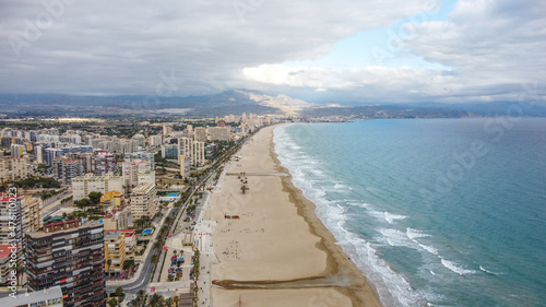 Playa de San Juan desde el Cabo de las Huertas en Alicante © Tonikko