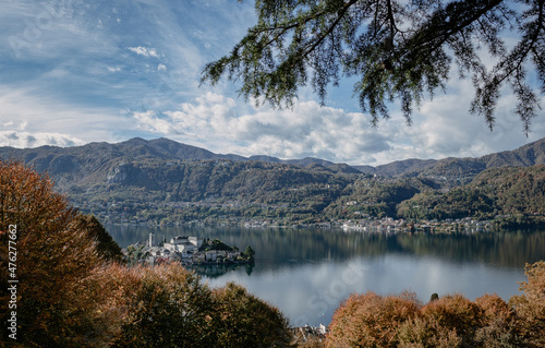 Fototapeta Naklejka Na Ścianę i Meble -  Beautiful scenery in northern Italy with view to Lago Orta (Lake Orta) and and Isola San Giulio (Island).