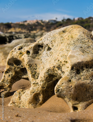 formations in region country