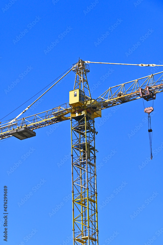 Naklejka premium Construction tower crane