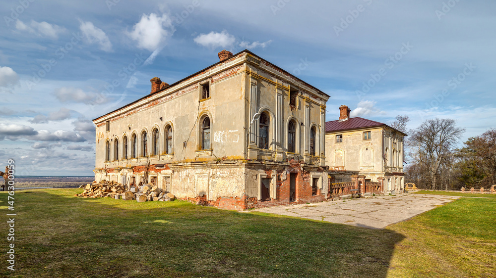 Famous medieval estate near Nizhny Novgorod.