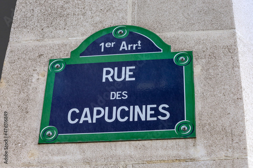 Canvastavla famous paris street sign rue des capucines 1th