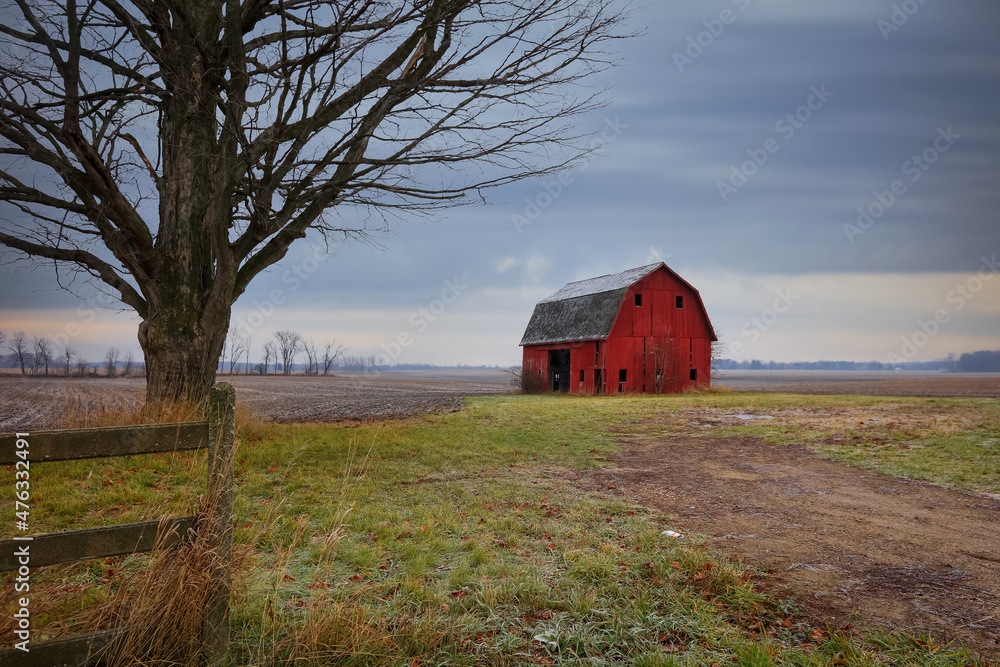 Old abandoned barn in rural Michigan farm lands Old abandoned barn in rural Michigan farm lands