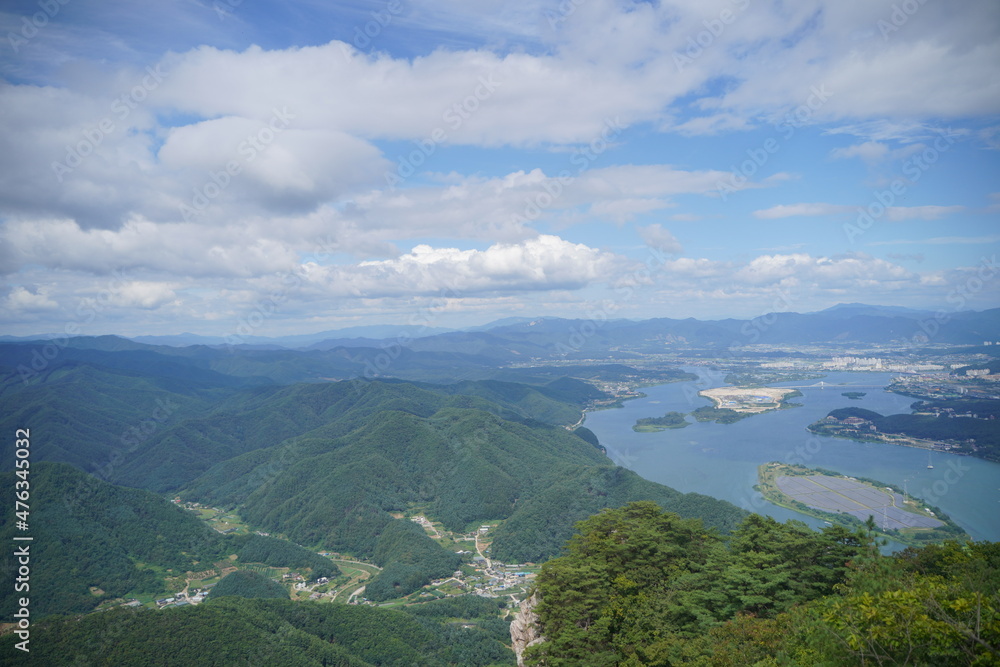 Naklejka premium 삼악산 의암호, Samak mountain Uiamho Lake, Republic of Korea