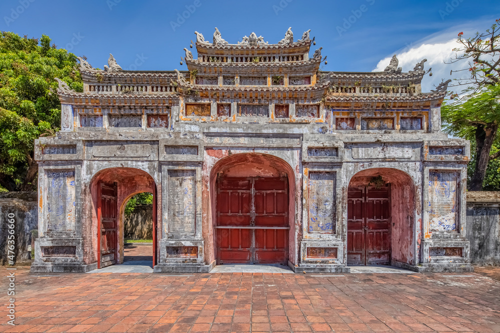 Fototapeta premium Wonderful view of the Dien Tho palace within the Citadel in Hue, Vietnam. Imperial Royal Palace of Nguyen dynasty in Hue. 
