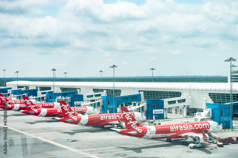 クアラルンプール国際空港 KLIA2 エアアジア Stock Photo Adobe Stock