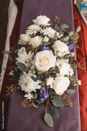 wedding bouquet white roses