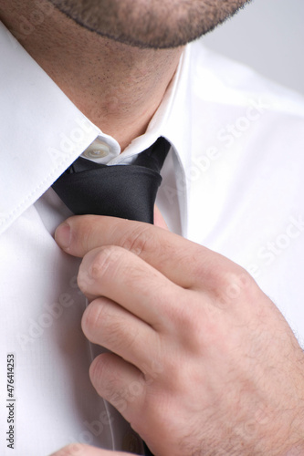Businessmann mit Hemd und Krawatte
