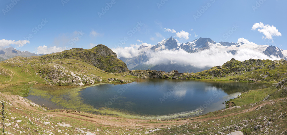 randonnée au plateau d'emparis, massif des écrins