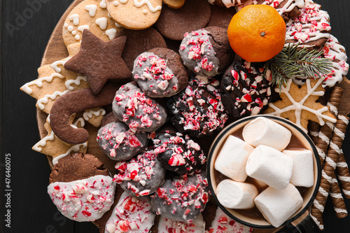 Festive holiday cookie plat...