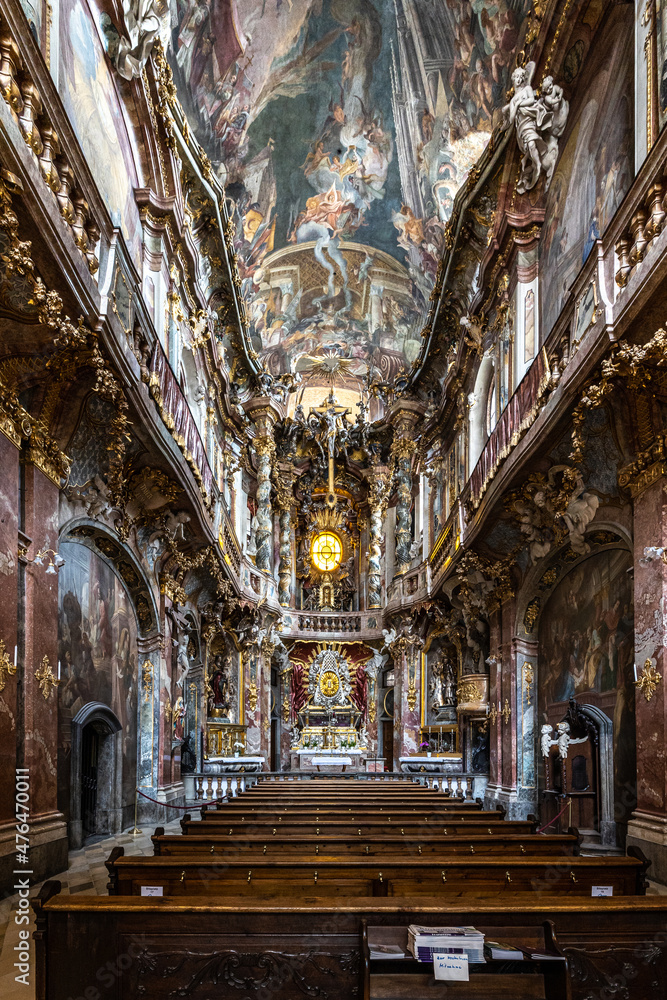 Fototapeta premium Interior of the baroque Asam Church, Asamkirche in Munich, Germany