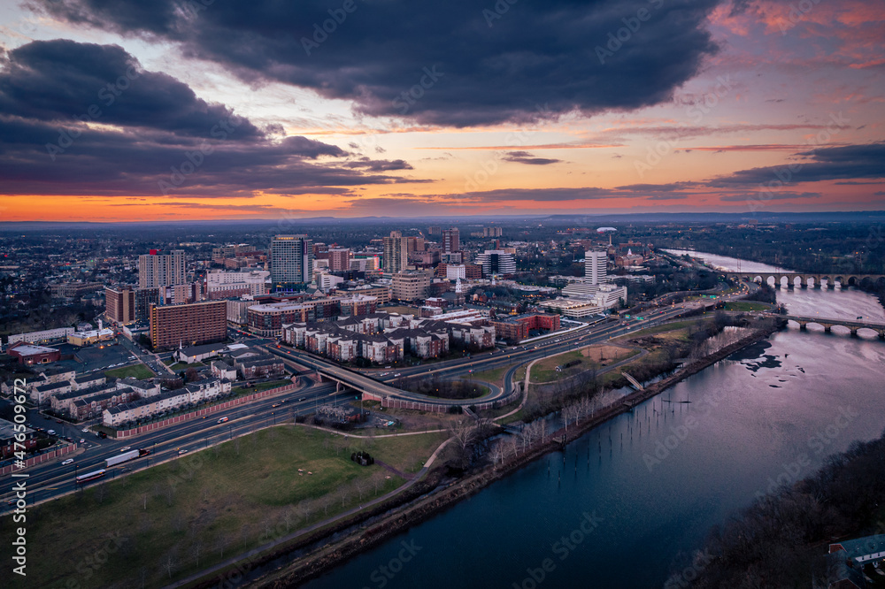 Fototapeta premium Epic Sunset in New Brunswick New Jersey 