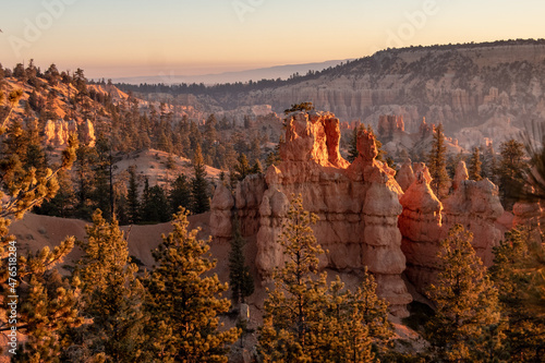 Bryce Canyon National Park in the Morning hiking