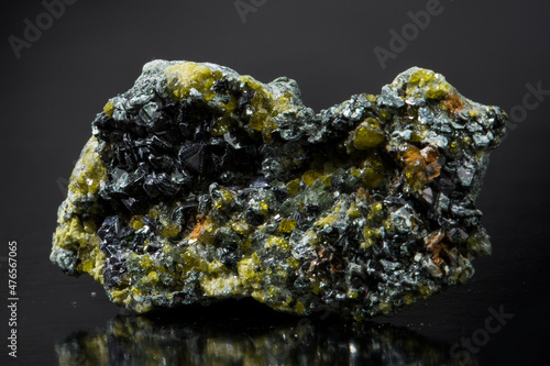 .epidote, mineral specimen stone rock geology gem crystal