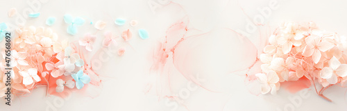 Foto Creative image of pastel blue and pink Hydrangea flowers on artistic ink background