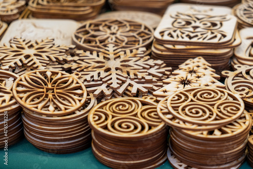 Wallpaper Mural Laser cut wood christmas coasters sold at Christmas market Torontodigital.ca