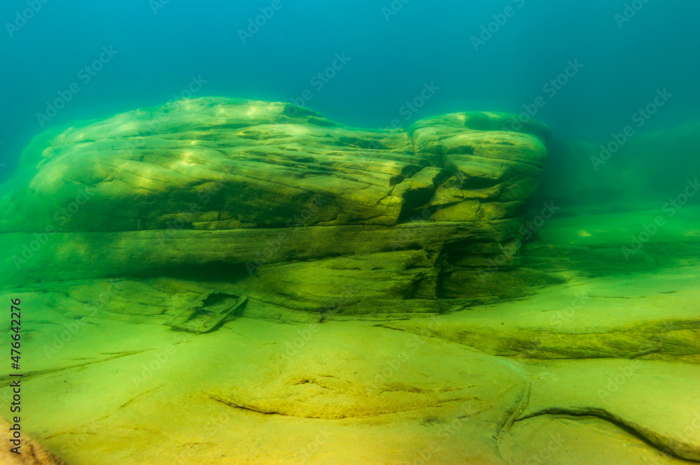 Unique underwater seascape with very large boulders in the Lake Superior