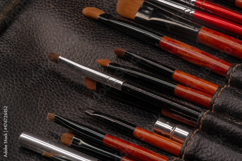 make-up brushes is the final collection of brushes that allows you to achieve professional makeup results.