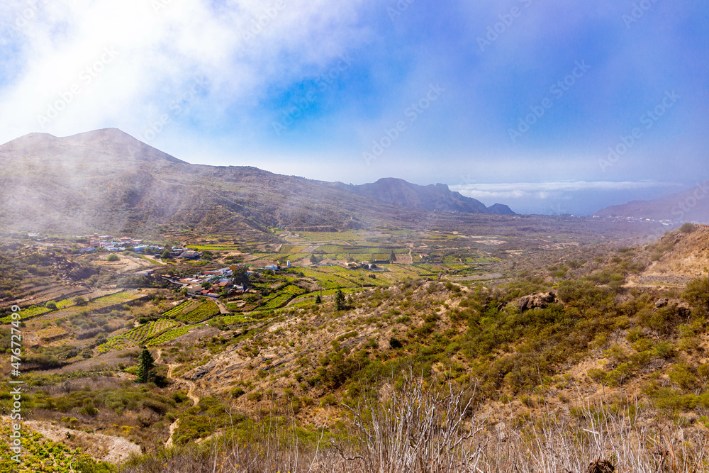 Fototapeta premium Plains view in Teide National Park with clouds, Tenerife