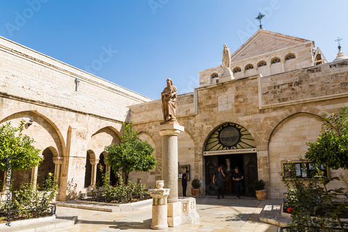 St. Catherine s Church with Column with the figure of Saint Jerome  Hieronymus . Bethlehem  Palestine