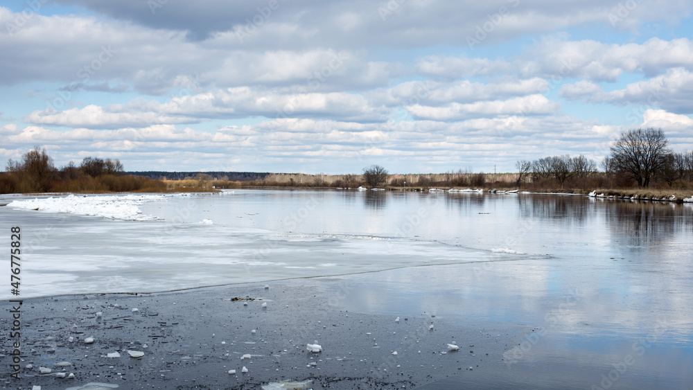 Spring ice on a fast river, ice drift