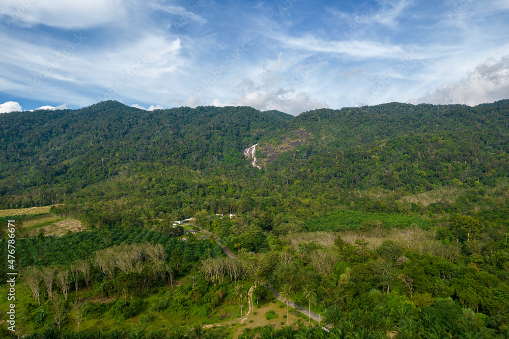 Naklejka premium Mountain and waterfall in forest at Trang South of Thailand