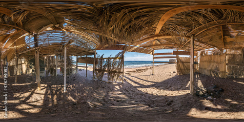 Fotografía full seamless spherical hdri panorama 360 degrees angle view abandoned thatched