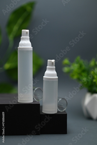 Cosmetics bottles Airless sprayer to put stickers for your product plastic bottles glass bottles