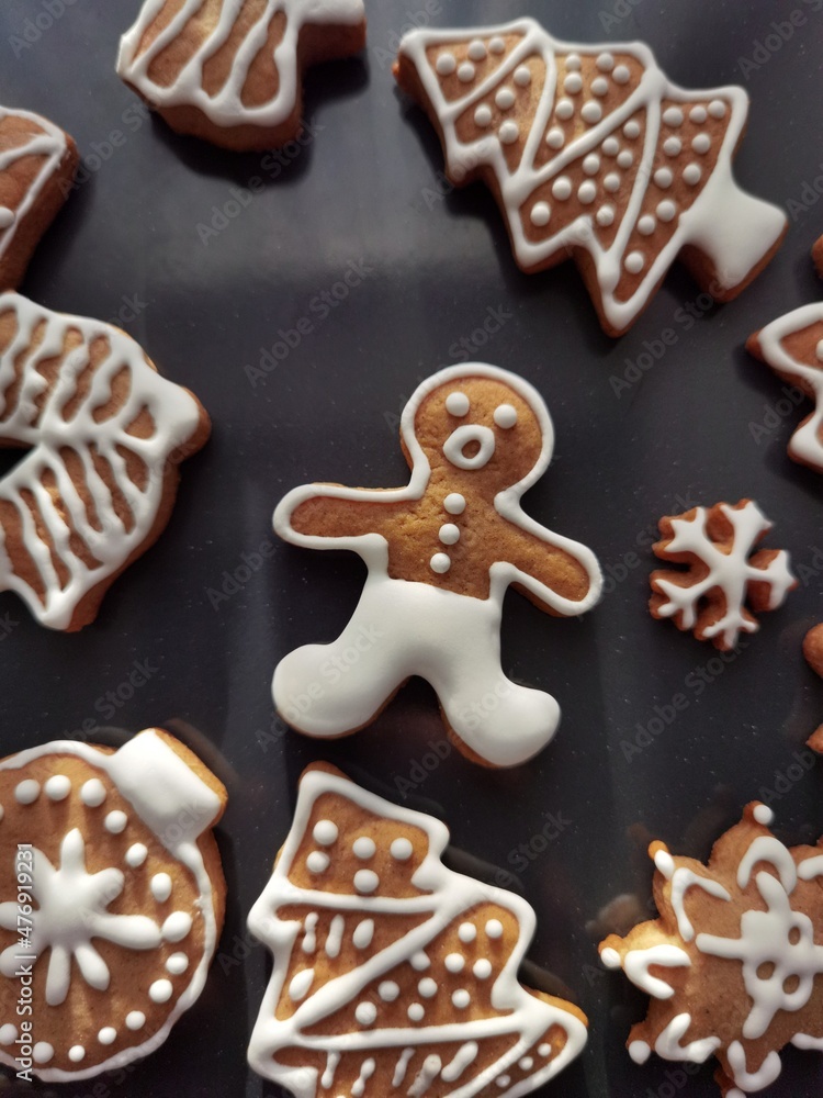 gingerbread cookies and christmas cookies gingerbread cookies and christmas cookies
