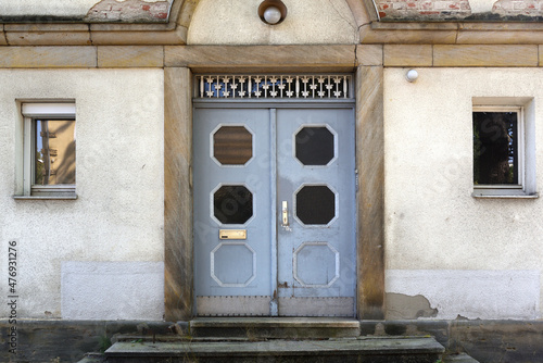 old abandoned building