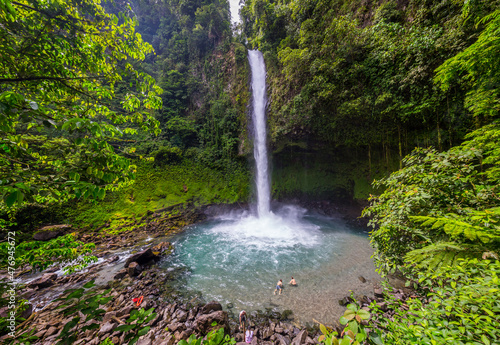 Tela La Fortuna waterfall costa rica