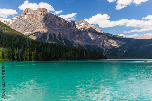Emerald Lake in the Yoho National Park canada © Pavel