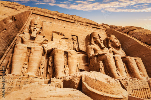 Fotografia Abu Simbel, the Great Temple of Ramesses II close view, Egypt