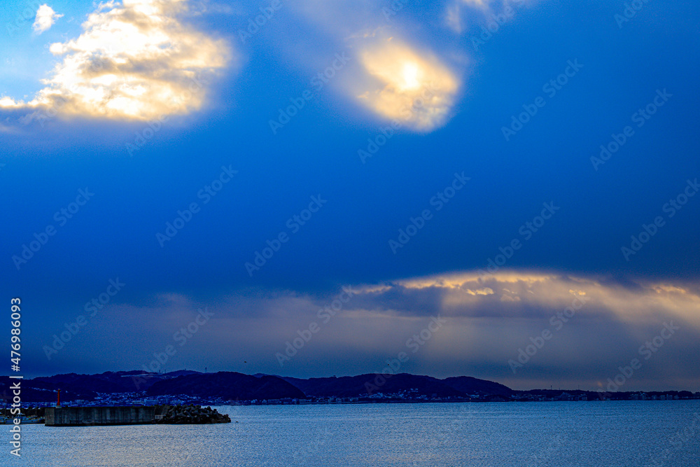 Fototapeta premium sunset over the sea