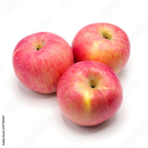 Set of 3 apples on white background. Spot focus