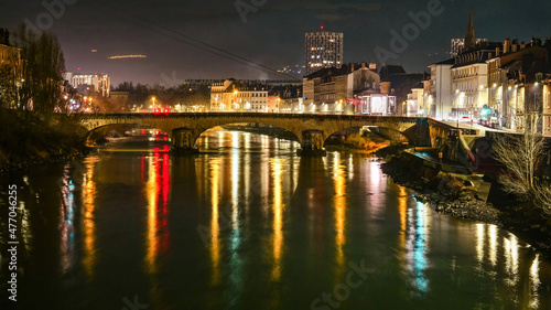 Grenoble depuis l'Isère