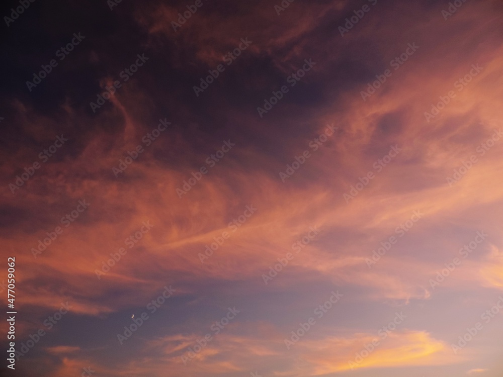 rRd sky with clouds background
