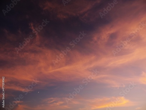 rRd sky with clouds background