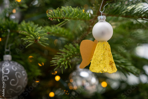 Weihnachten - Dekoration am Baum