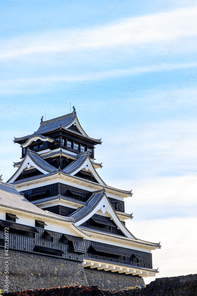 加藤神社から見た修復された秋の熊本城 熊本県熊本市 Restored autumn Kumamoto Castle seen from Kato Shrine. Kumamoto-ken Kumamoto city 加藤神社から見た修復された秋の熊本城 熊本県熊本市 Restored autumn Kumamoto Castle seen from Kato Shrine. Kumamoto-ken Kumamoto city