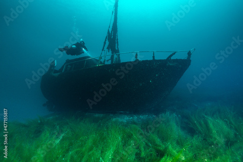 Boat wreck in Kreidesee Hemmoor quarry