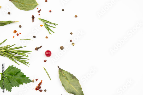 Tela Fresh herbs, spices isolated on white background with free space for text