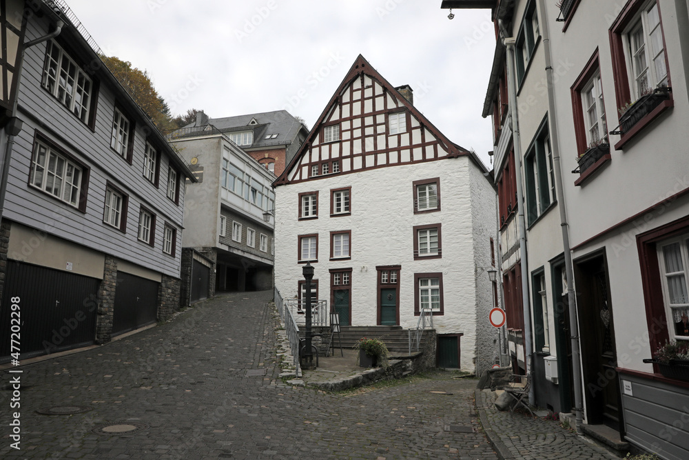 Monschau - Wunderschöne idyllische Stadt in der Eifel (Deutschland)
