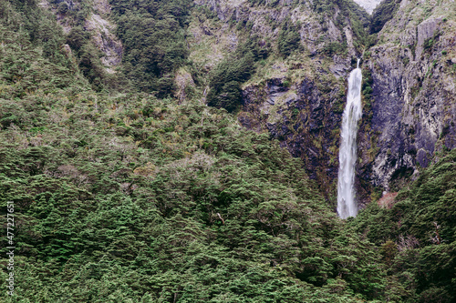 new zealand waterfalls and mountains